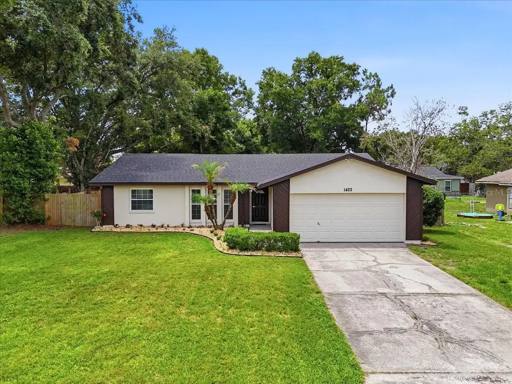 1422 Periwinkle Court Lakeland FL 33811