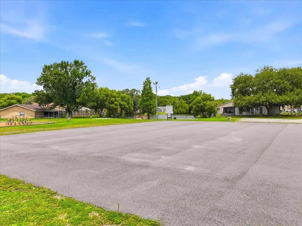 1422 Periwinkle Court Lakeland FL 33811