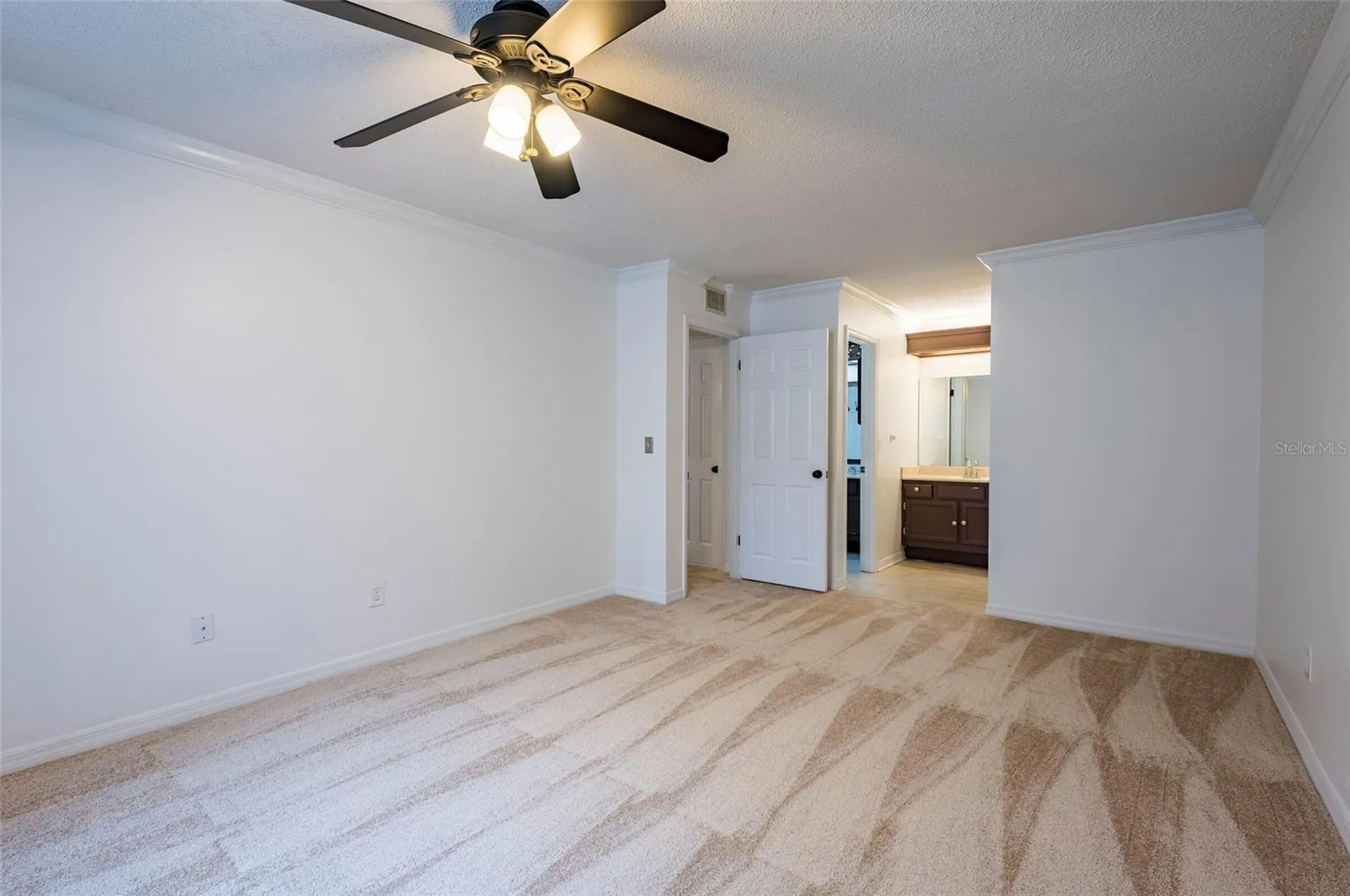 3164 Valley Oaks Drive Tampa FL 33618