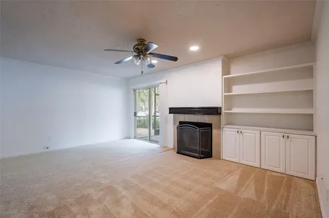 3164 Valley Oaks Drive Tampa FL 33618