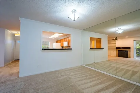3164 Valley Oaks Drive Tampa FL 33618