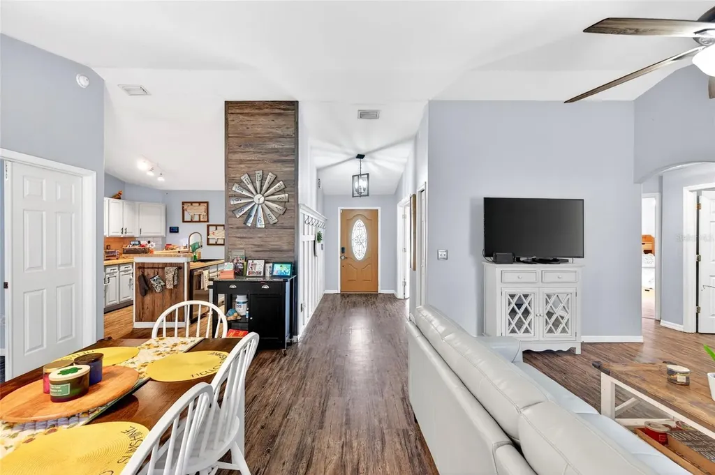 45 Larch Radial Ocala FL 34480