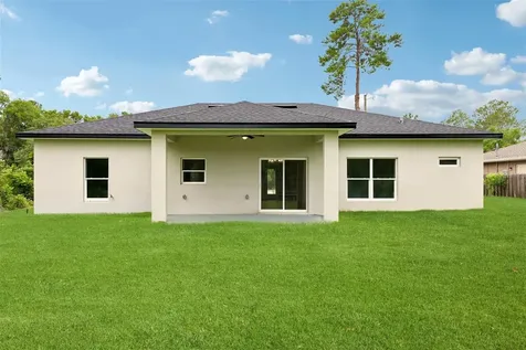 13 Malauka Radial Drive Ocklawaha FL 32179