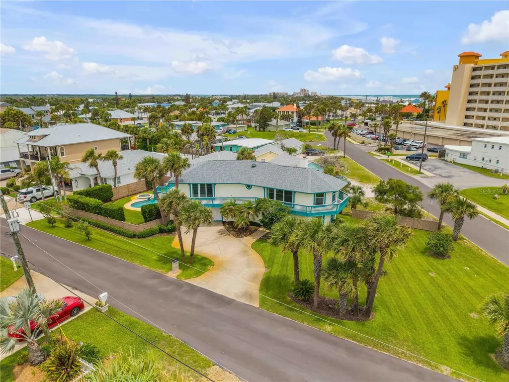 320 Due East Street New Smyrna Beach FL 32169