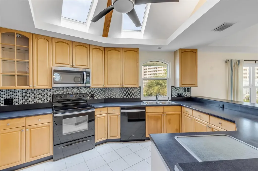 320 Due East Street New Smyrna Beach FL 32169