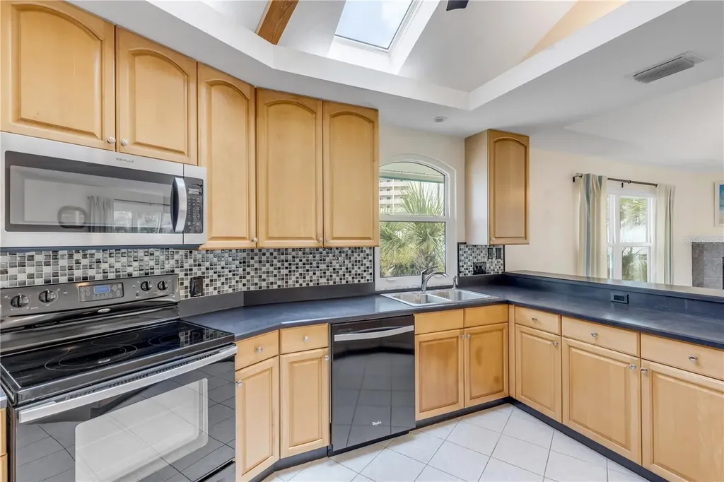 320 Due East Street New Smyrna Beach FL 32169