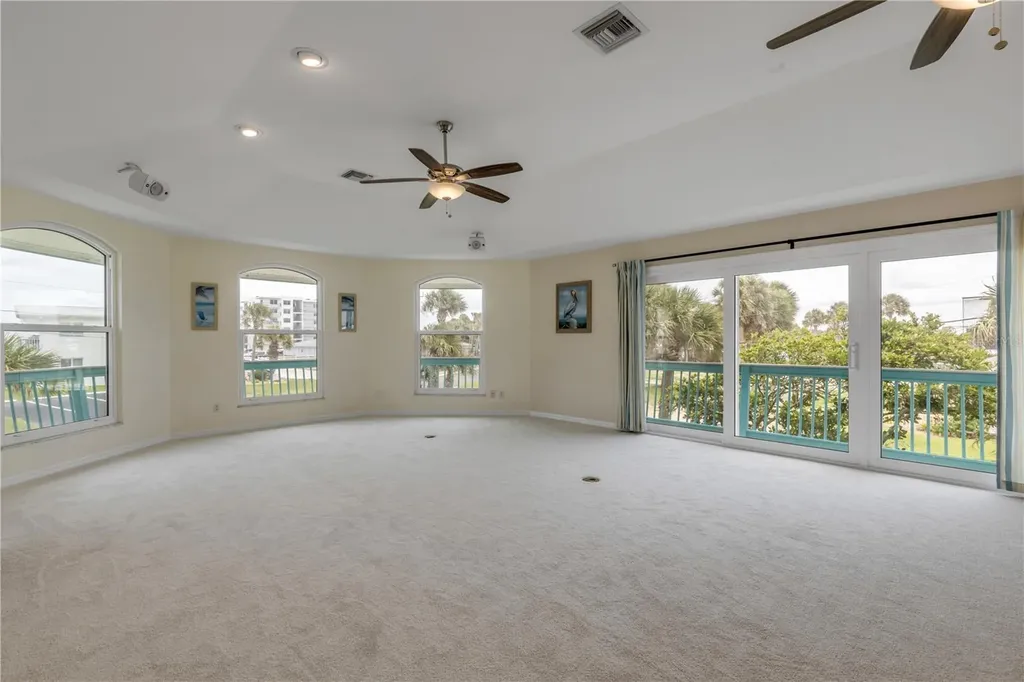 320 Due East Street New Smyrna Beach FL 32169