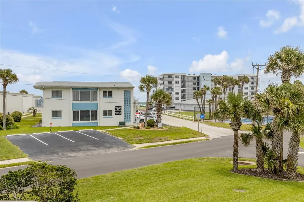 320 Due East Street New Smyrna Beach FL 32169