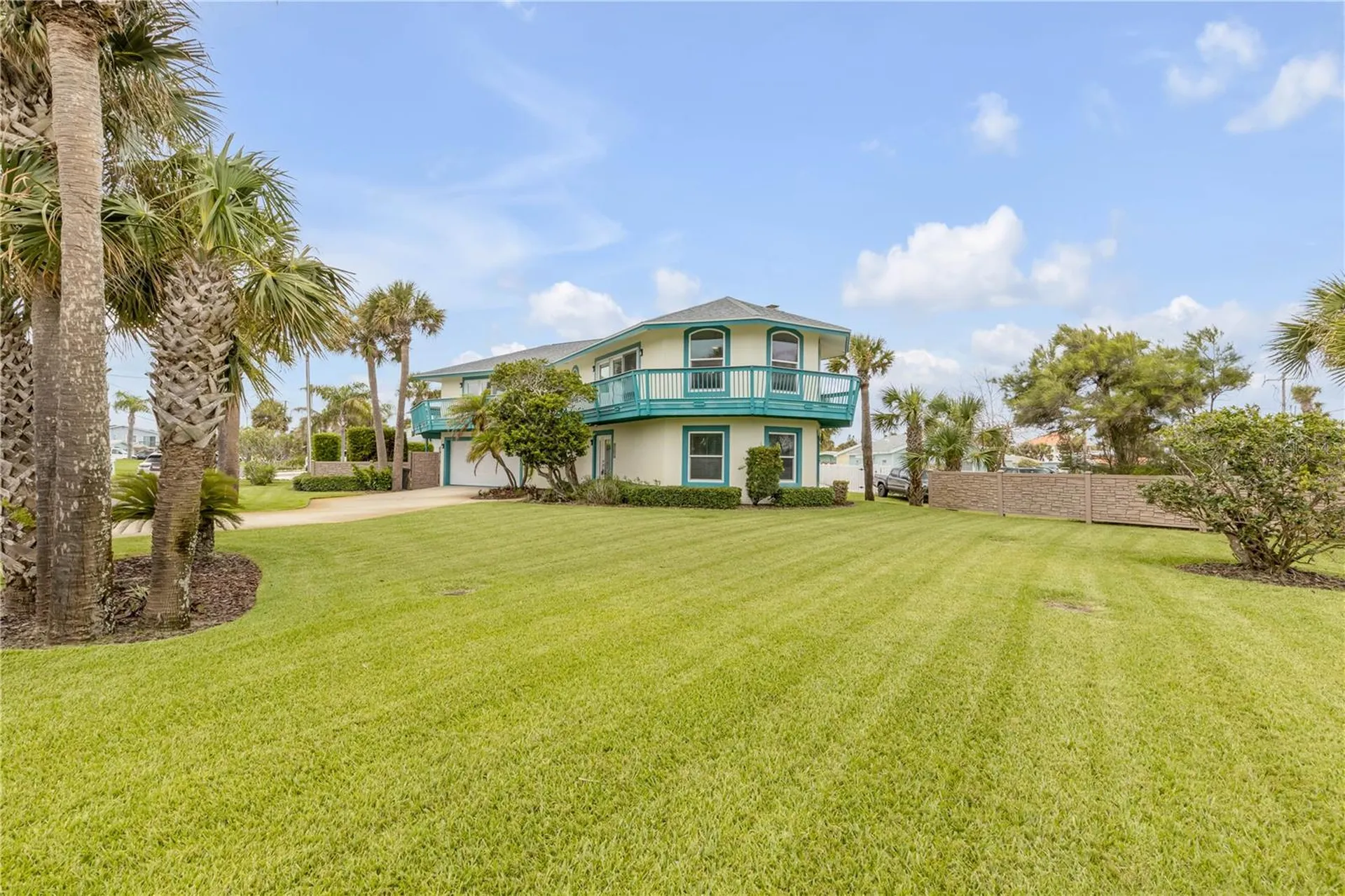 320 Due East Street New Smyrna Beach FL 32169