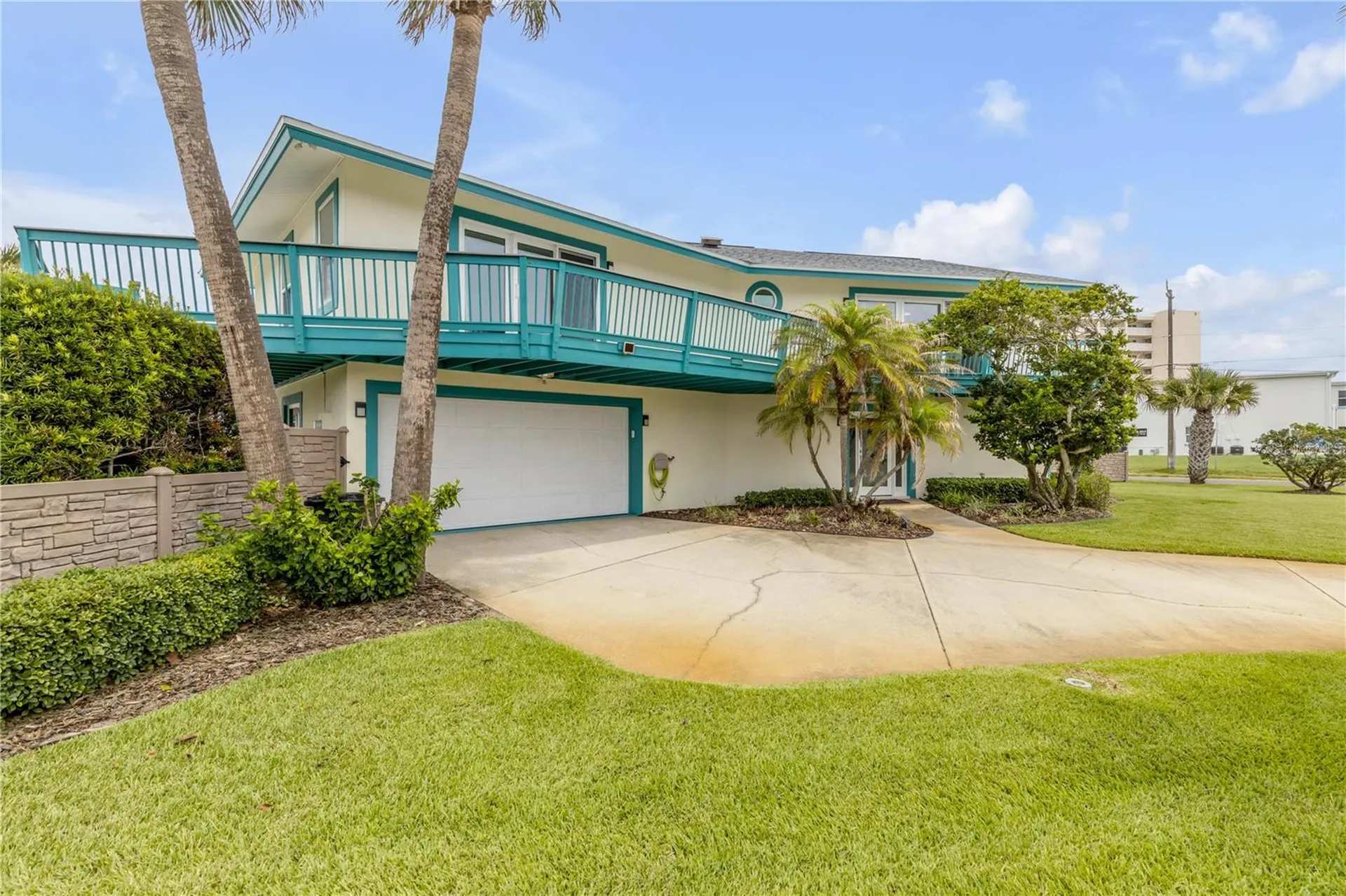 320 Due East Street New Smyrna Beach FL 32169