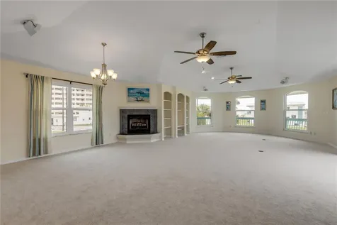 320 Due East Street New Smyrna Beach FL 32169