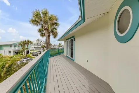 320 Due East Street New Smyrna Beach FL 32169