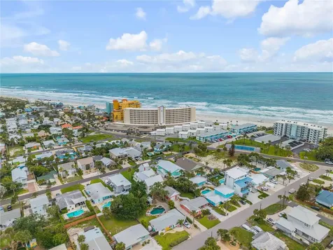 320 Due East Street New Smyrna Beach FL 32169
