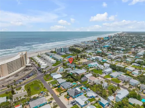 320 Due East Street New Smyrna Beach FL 32169
