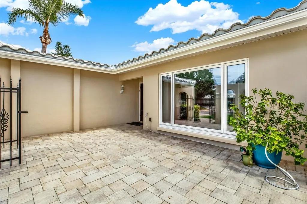 14560 Passage Way Seminole FL 33776