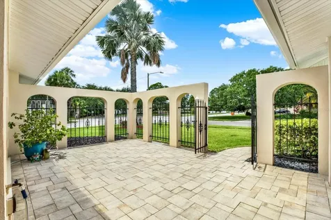 14560 Passage Way Seminole FL 33776
