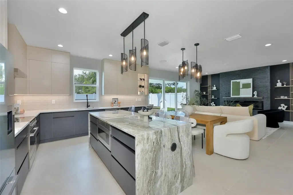 3506 W Rogers Avenue Tampa FL 33611