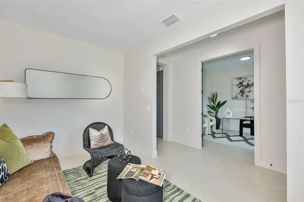 3506 W Rogers Avenue Tampa FL 33611