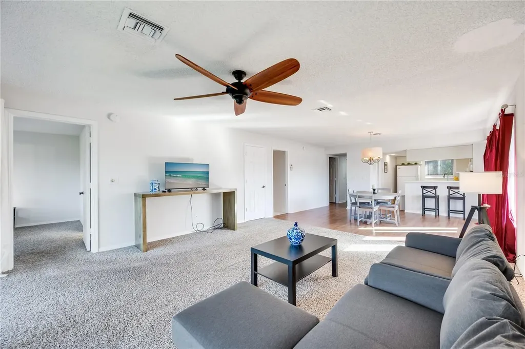 1645 Spoonbill Lane Naples FL 34105