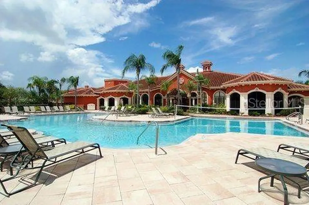 2739 Via Capri Clearwater FL 33764