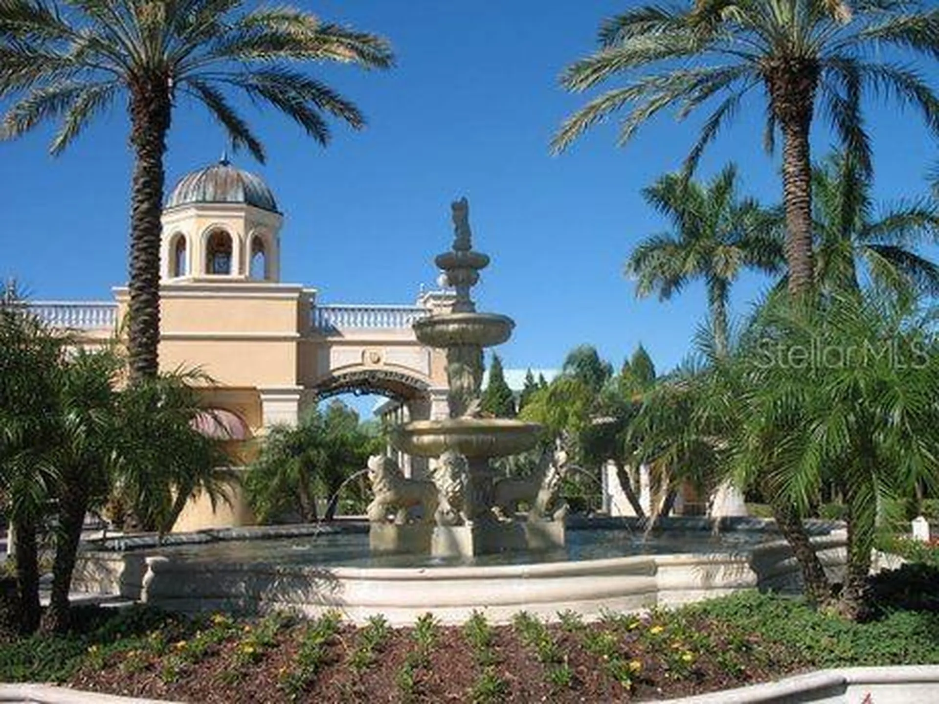 2739 Via Capri Clearwater FL 33764