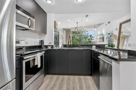 525 E Jackson Street Orlando FL 32801