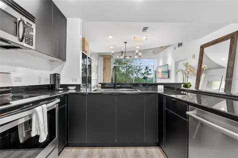 525 E Jackson Street Orlando FL 32801