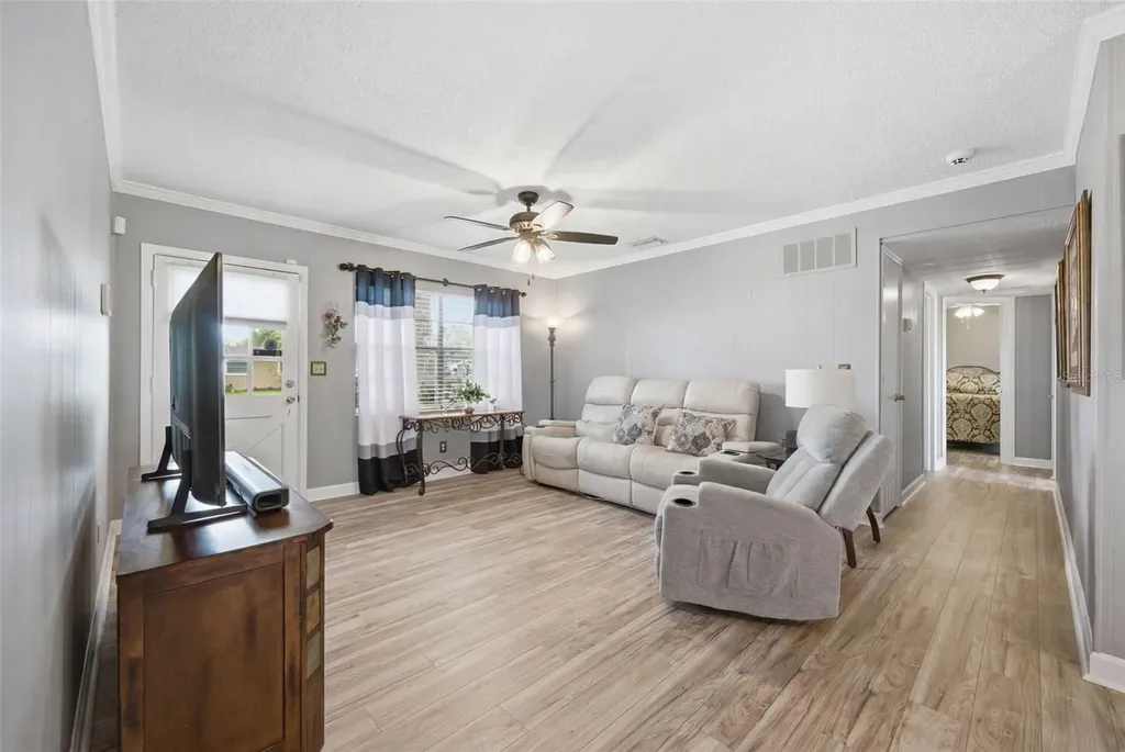 8019 Cornwall Lane Tampa FL 33615