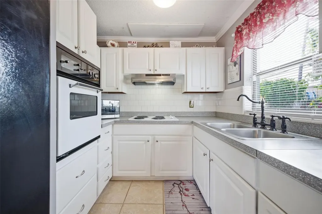 8019 Cornwall Lane Tampa FL 33615