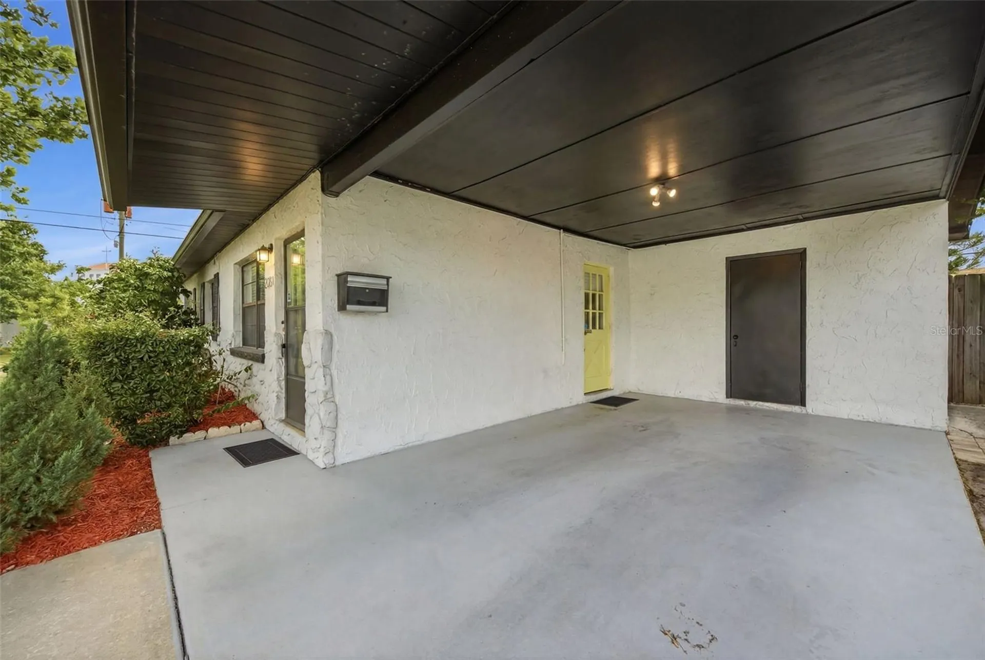 8019 Cornwall Lane Tampa FL 33615