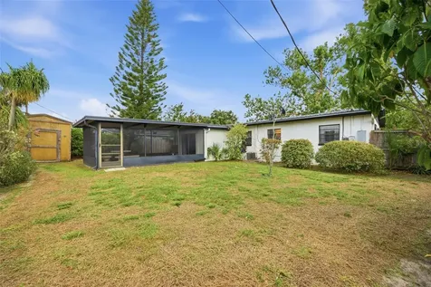 8019 Cornwall Lane Tampa FL 33615