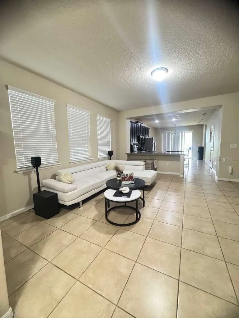 2515 Nouveau Way Kissimmee FL 34741