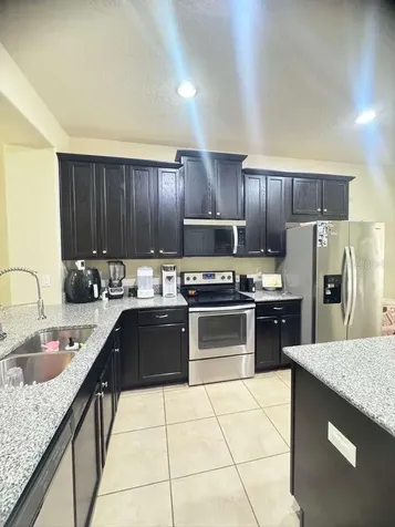 2515 Nouveau Way Kissimmee FL 34741