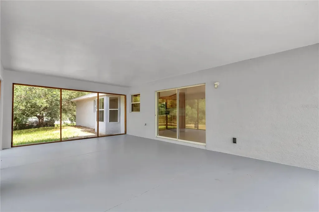 13931 SE 25th Street Morriston FL 32668