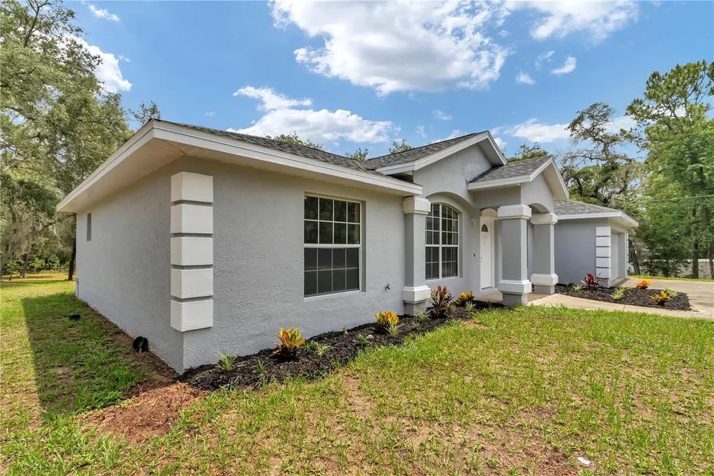 13931 SE 25th Street Morriston FL 32668