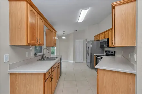 13931 SE 25th Street Morriston FL 32668