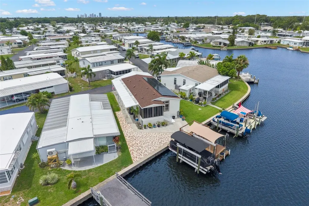 7174 Mount Arlington Drive NE St Petersburg FL 33702