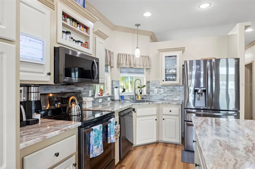 7174 Mount Arlington Drive NE St Petersburg FL 33702