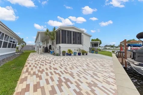 7174 Mount Arlington Drive NE St Petersburg FL 33702