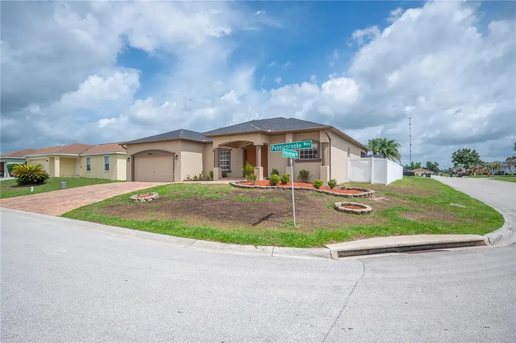 8653 Pebblebrooke Way Lakeland FL 33810