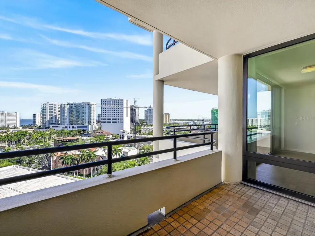 1255 N Gulfstream Avenue Sarasota FL 34236