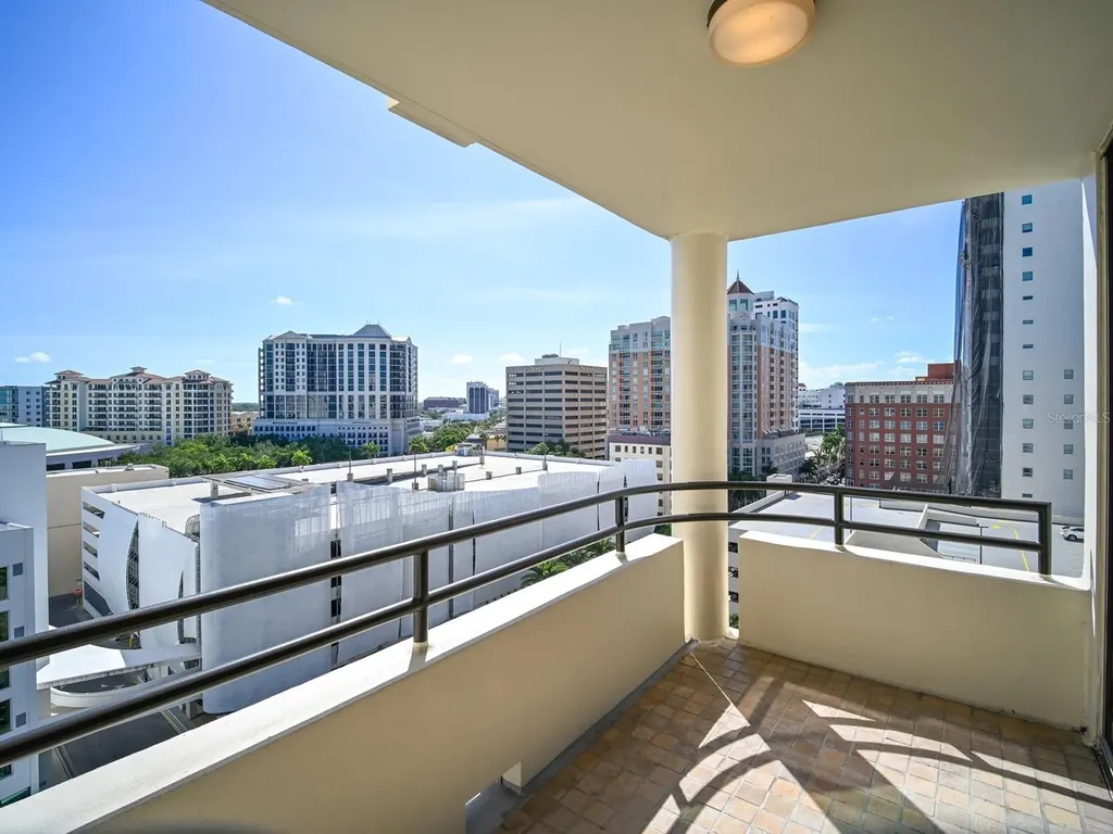 1255 N Gulfstream Avenue Sarasota FL 34236