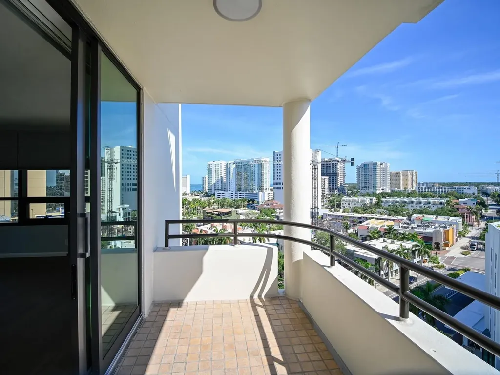 1255 N Gulfstream Avenue Sarasota FL 34236