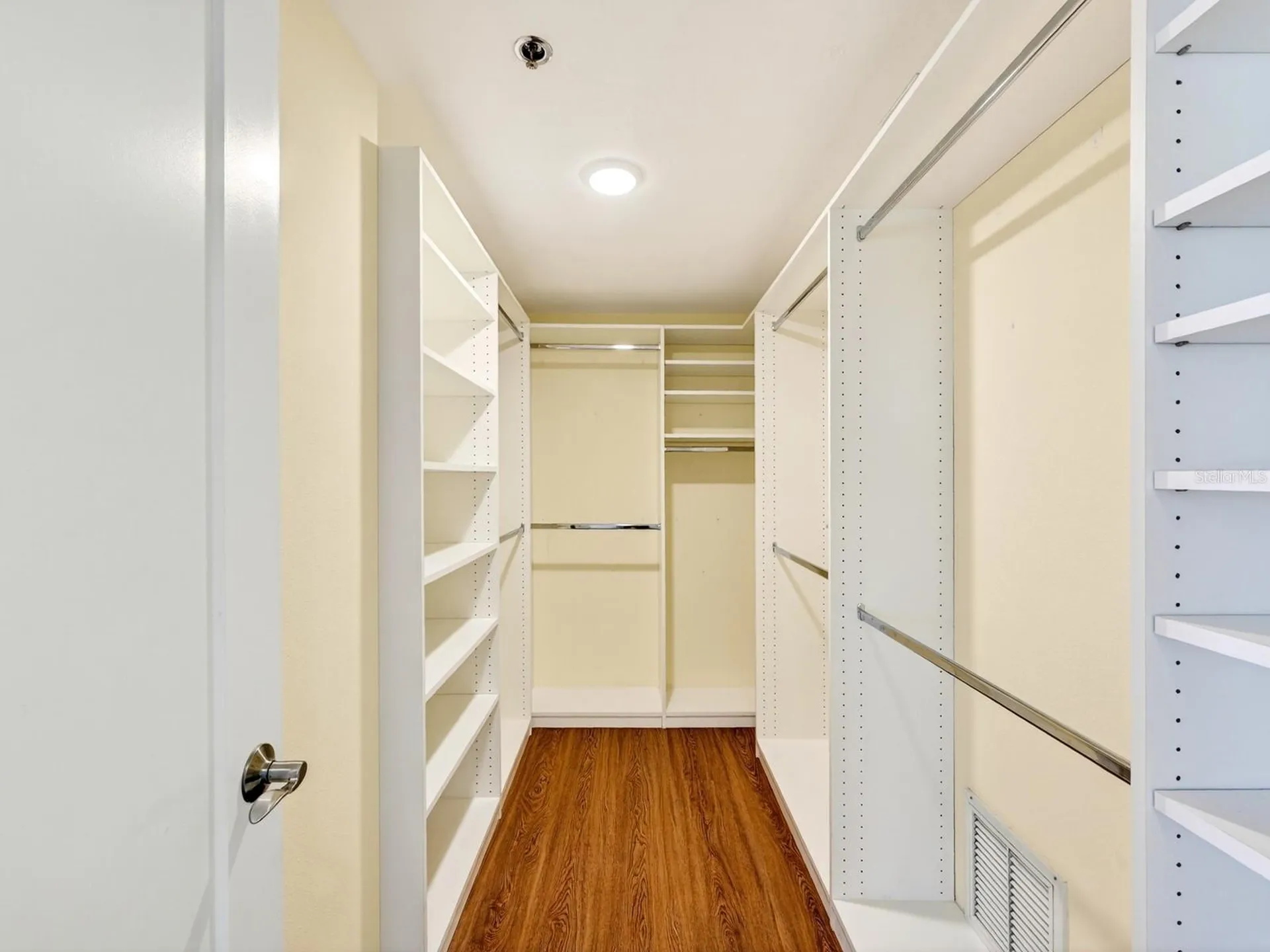 1255 N Gulfstream Avenue Sarasota FL 34236