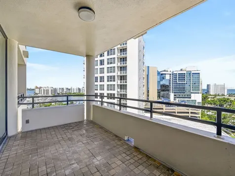 1255 N Gulfstream Avenue Sarasota FL 34236