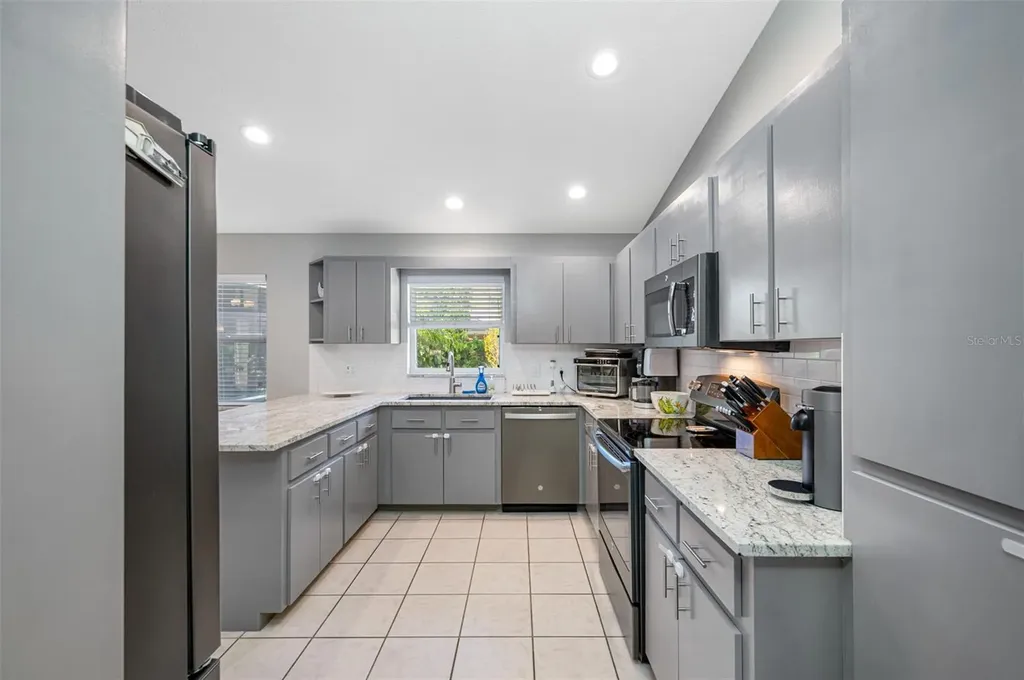 1632 Windsor Place Clearwater FL 33755