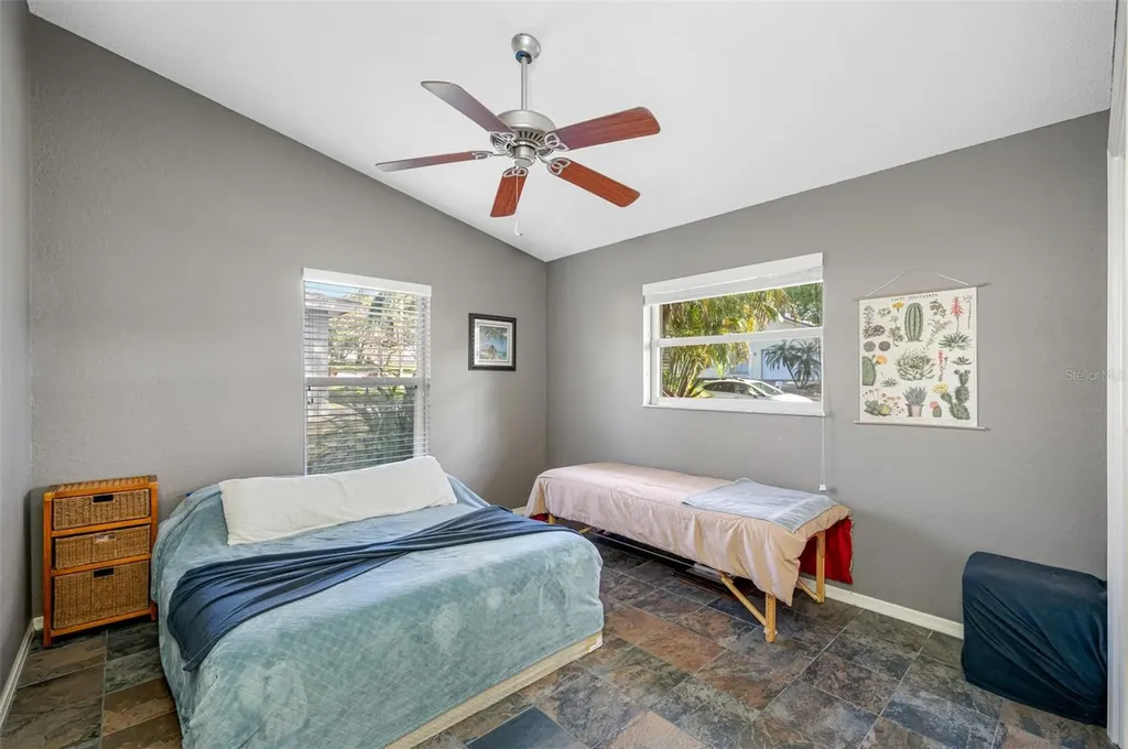 1632 Windsor Place Clearwater FL 33755