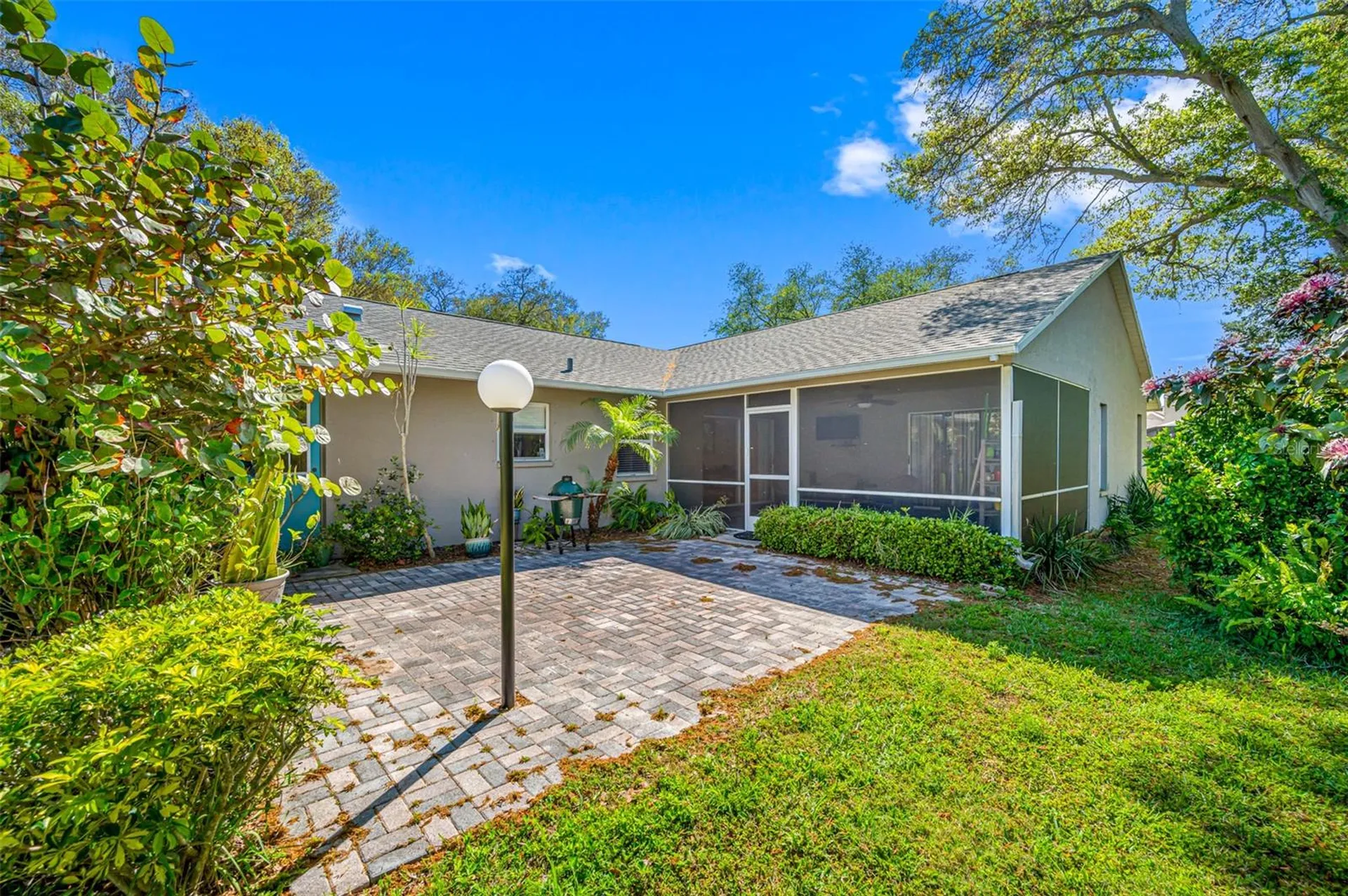 1632 Windsor Place Clearwater FL 33755