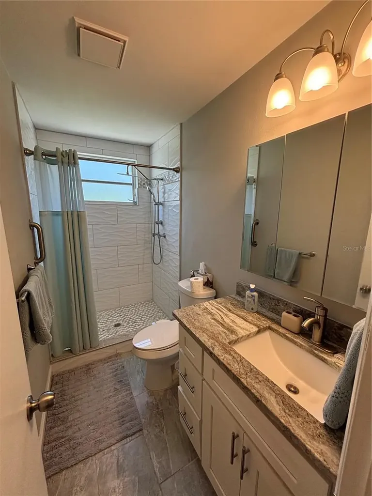 2456 Ecuadorian Way Clearwater FL 33763