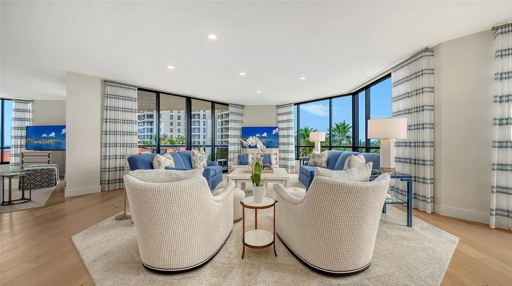 1241 Gulf Of Mexico Drive Longboat Key FL 34228
